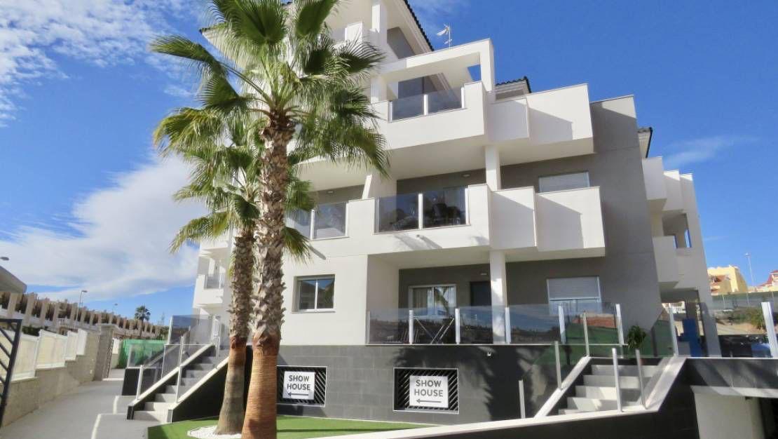 Luxury Apartment with Swimming Pool and jacuzzi