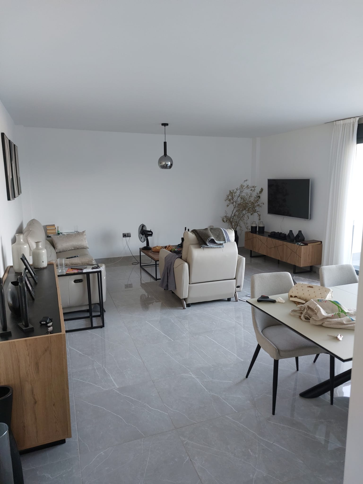 Newly Renovated 3+2 Apartment with Large Balcony – 25 Min from Granada